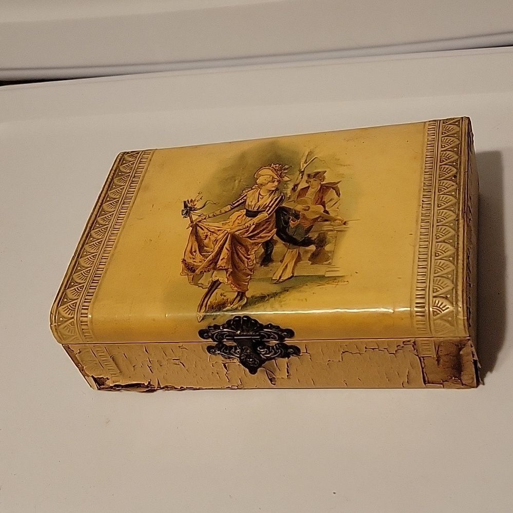 Vintage Celluloid? Jewelry or Hankerchief Box w Courting Couple Victorian